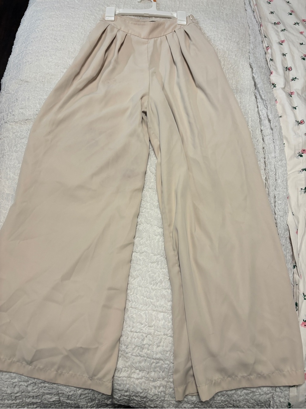 Kittenish Wide-Leg High-Waist Pants